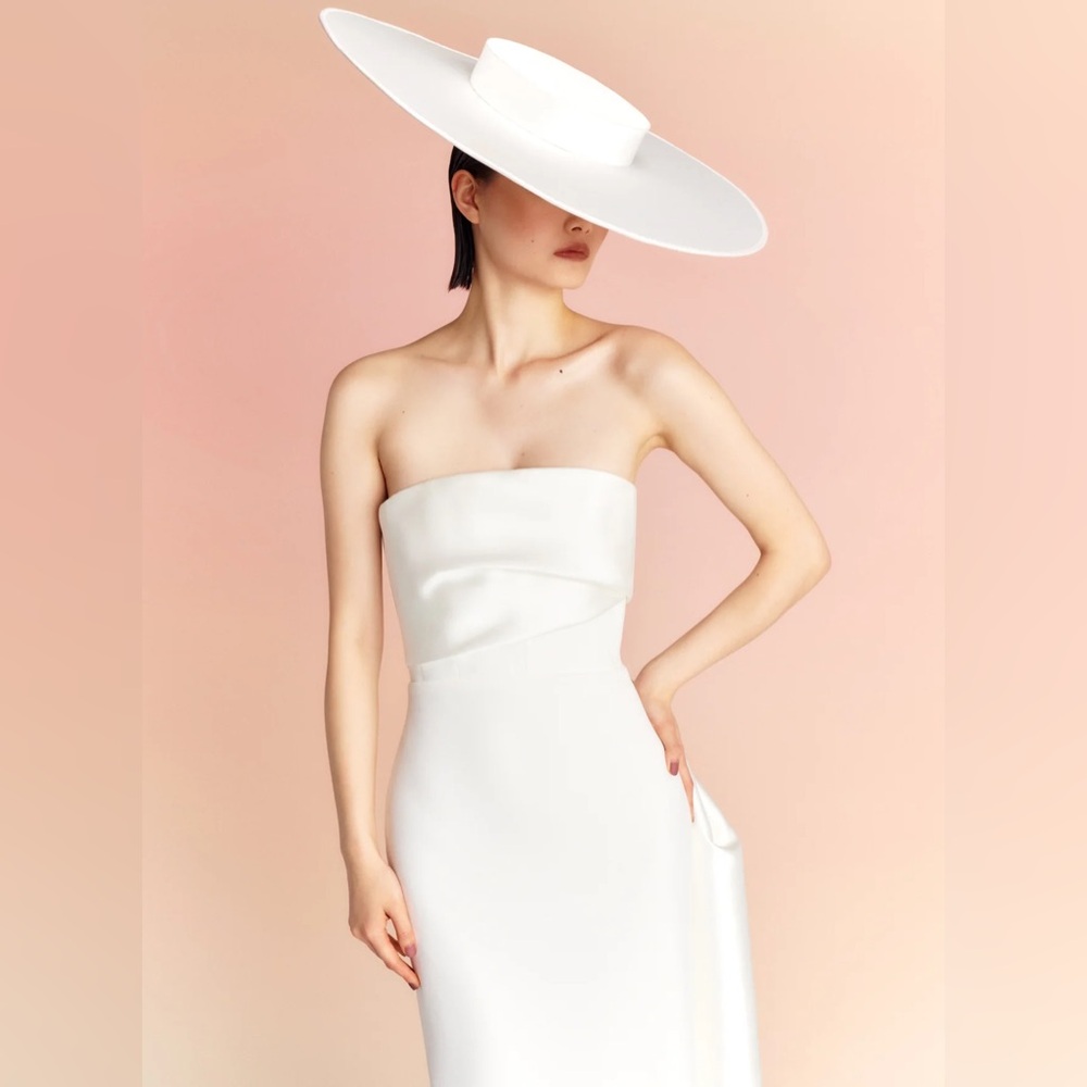 Solace London - The Kinsley Maxi Dress in Cream